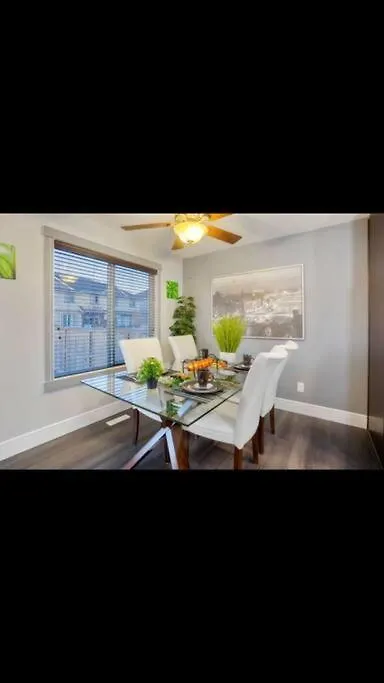 Cozy And Beautiful 3 Bedroom House Close To Lake Edmonton 0*,